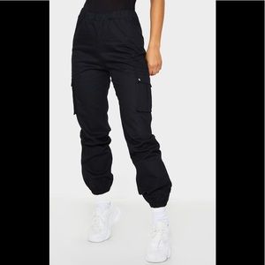 Detail Cargo trousers